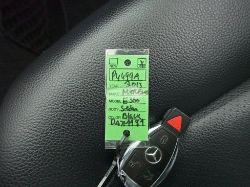 Used 2013 Mercedes-Benz E 350 4MATIC Sedan image 32