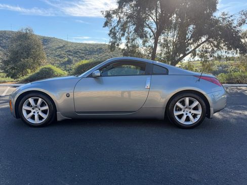 Used 2003 Nissan 350Z Enthusiast image 2
