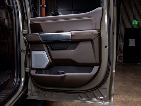 Used 2026 Ford F450 King Ranch w/ Chrome Package image 38