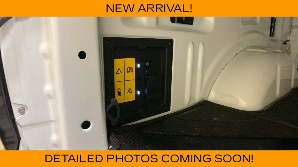 Used 2025 Ford F150 Lightning XLT AWD/4WD image 22