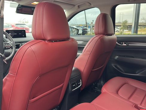 Used 2025 MAZDA CX-5 Carbon Edition image 16