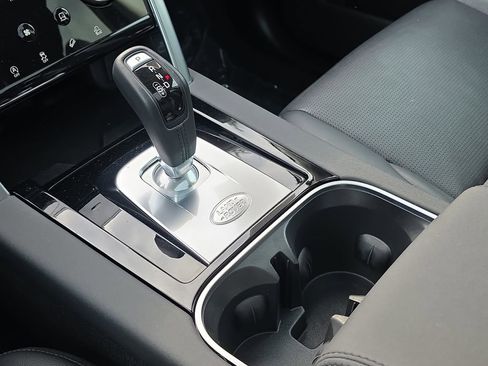 Used 2021 Land Rover Discovery Sport SE image 27