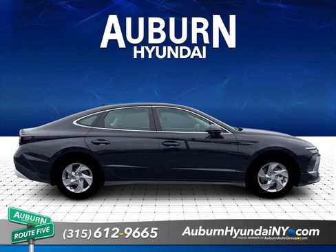 New 2026 Hyundai Sonata SE FWD image 9