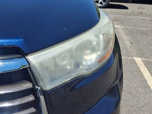 Used 2014 Toyota Highlander Limited AWD/4WD image 9