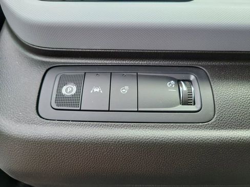 New 2027 Chevrolet Bolt LT w/ Comfort Package image 19