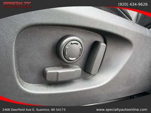Used 2019 Land Rover Discovery Sport HSE AWD/4WD image 37