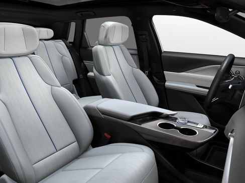 New 2027 Cadillac Lyriq Sport RWD image 19
