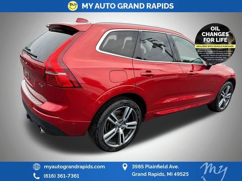 Used 2019 Volvo XC60 T6 Momentum w/ Protection Package Premier AWD/4WD image 7