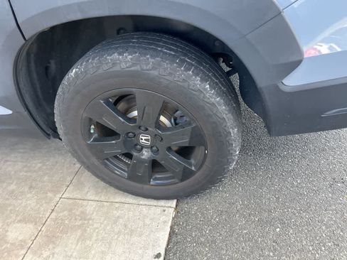 Used 2022 Honda Pilot TrailSport image 11