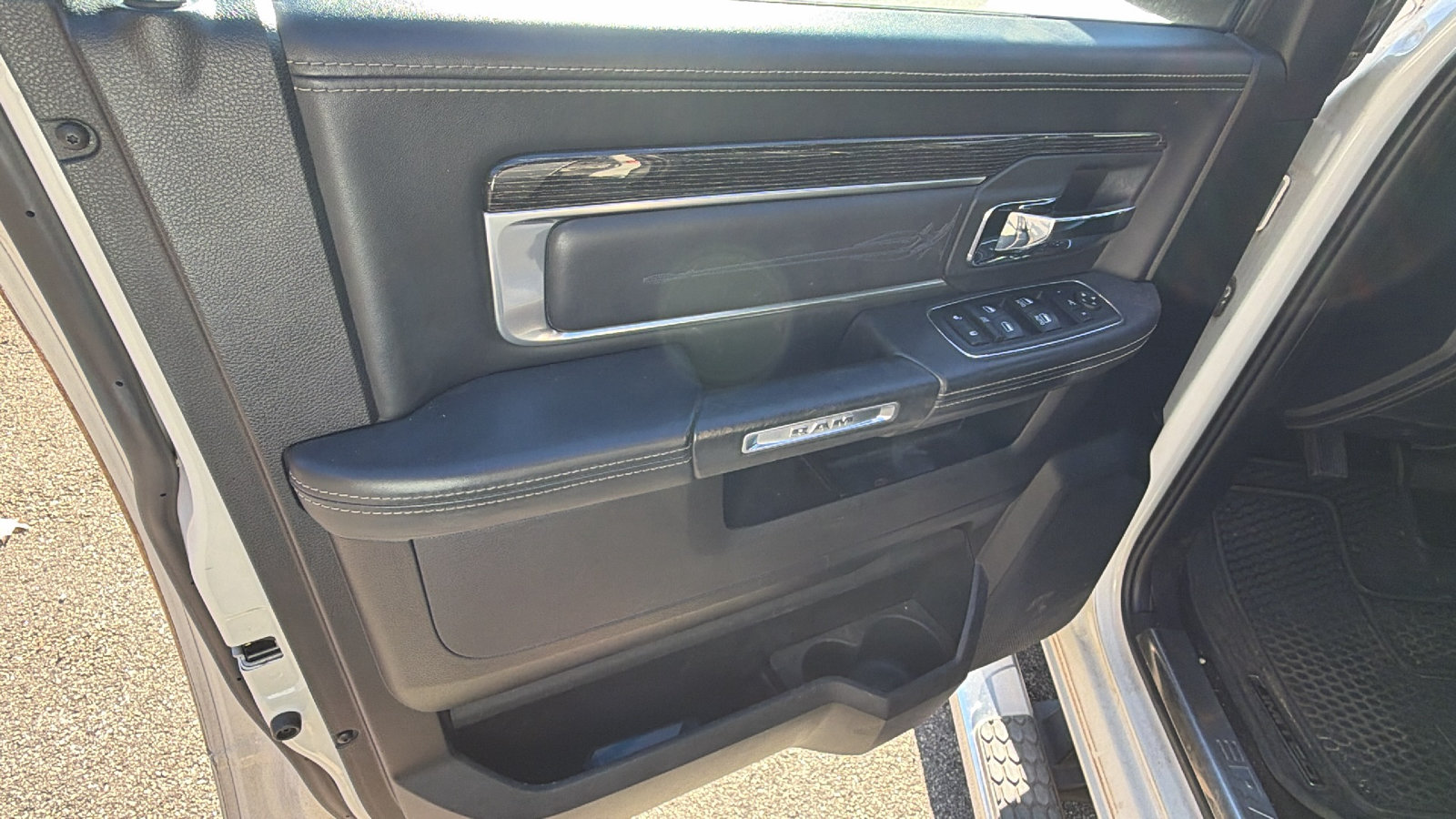 Used 2018 RAM 1500 Limited AWD/4WD image 14