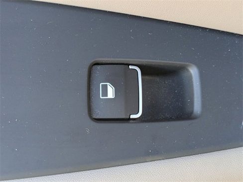 Used 2023 Hyundai Santa Fe SEL Premium image 27