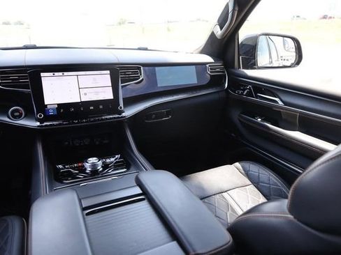 Used 2024 Jeep Grand Wagoneer L Series III w/ Rear Seat Video Group 1 AWD/4WD image 35