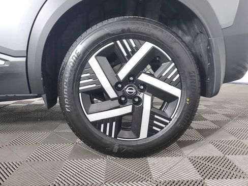 New 2026 Nissan Kicks SV w/ Cold Weather Package FWD image 11