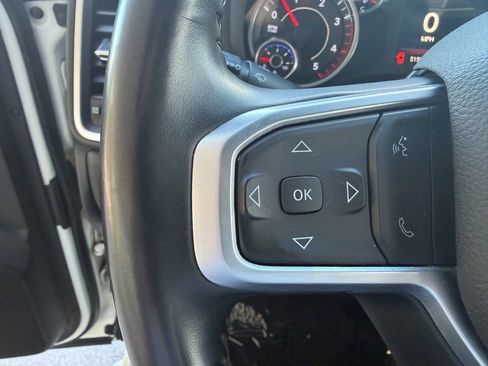 Used 2024 RAM 2500 Big Horn AWD/4WD image 39
