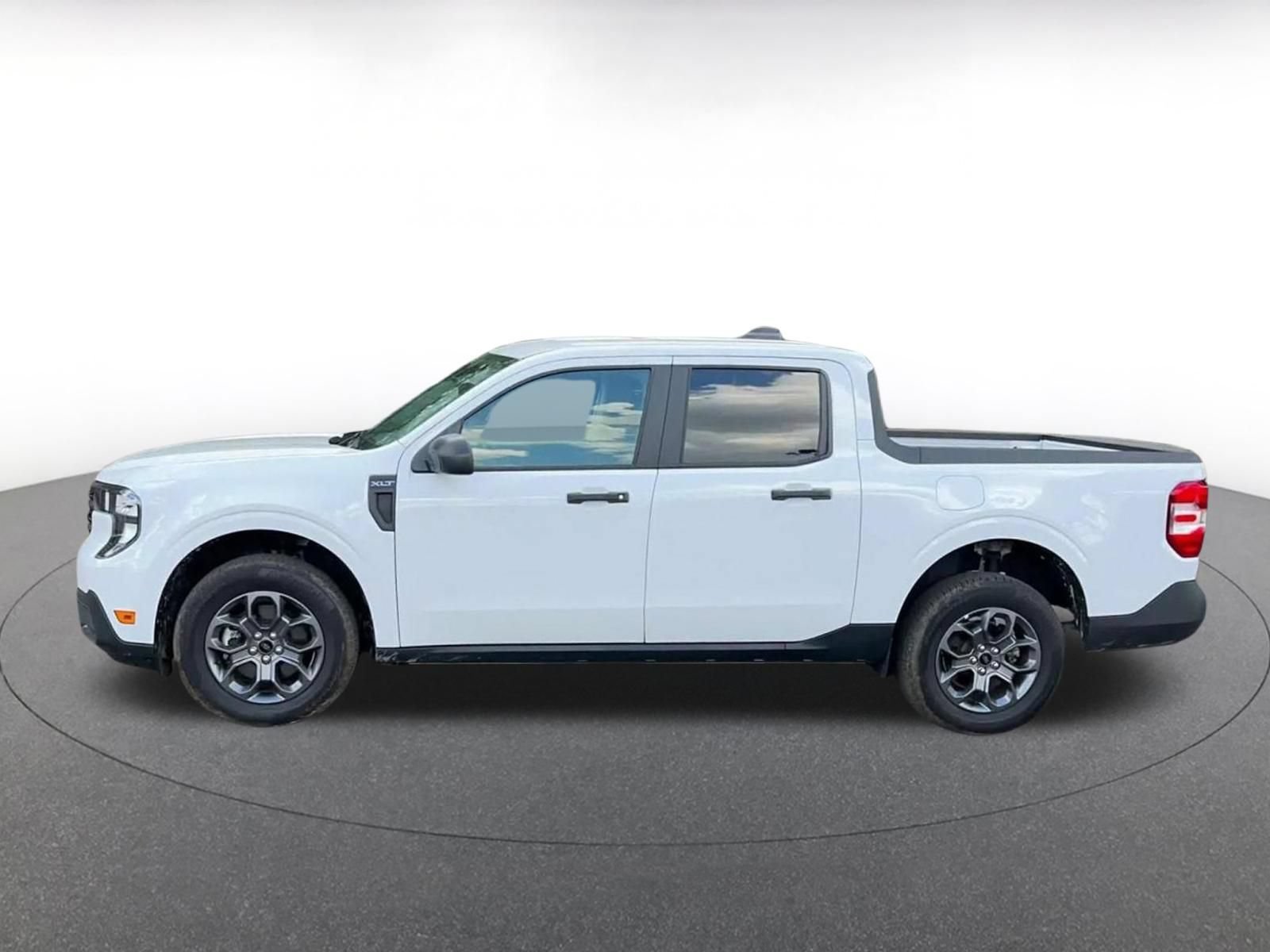Used 2026 Ford Maverick XLT w/ Equipment Group 301A AWD/4WD image 16
