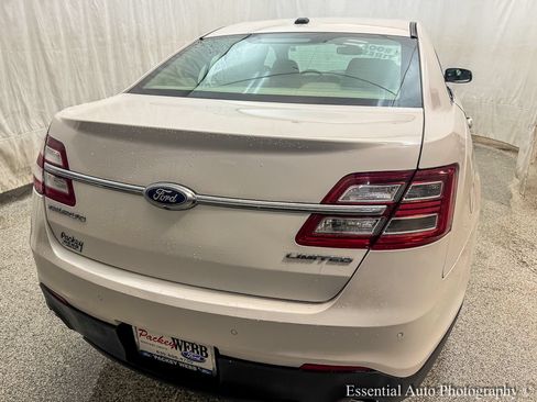 Used 2017 Ford Taurus Limited FWD image 7