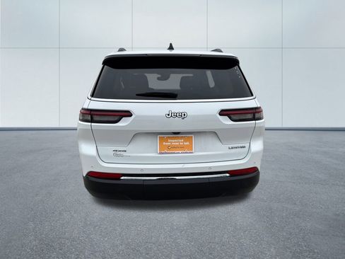 Certified 2023 Jeep Grand Cherokee L Limited image 5