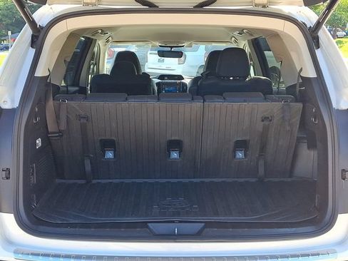 Used 2019 Subaru Ascent Limited AWD/4WD image 29