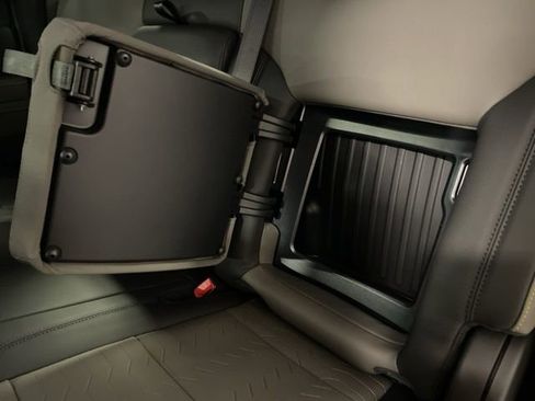 New 2026 Chevrolet Silverado 2500 ZR2 image 49