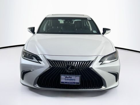 Used 2021 Lexus ES 250 w/ Accessory Package 2 AWD/4WD image 2