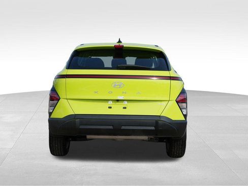 New 2026 Hyundai Kona SE image 7
