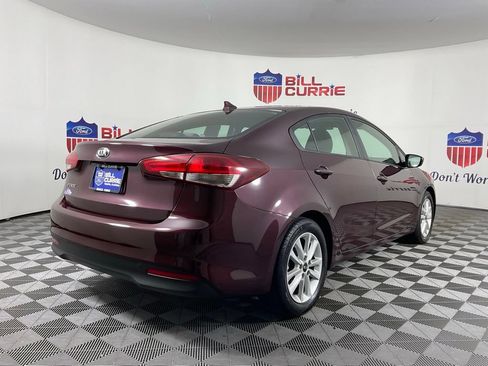 Used 2017 Kia Forte LX w/ LX Popular Package FWD image 3