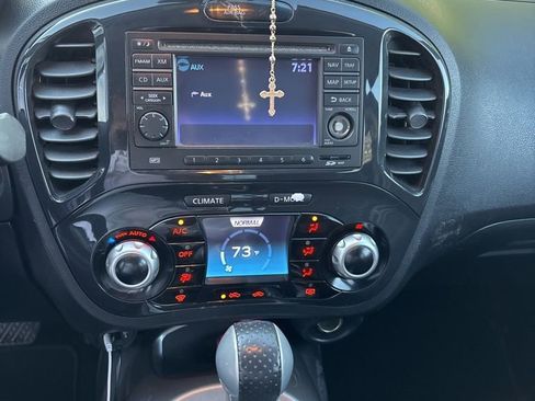 Used 2012 Nissan Juke SV w/ Sport Pkg image 2