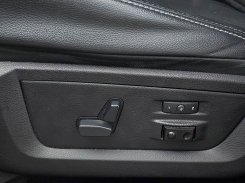 Used 2015 RAM 1500 Laramie w/ Convenience Group AWD/4WD image 29