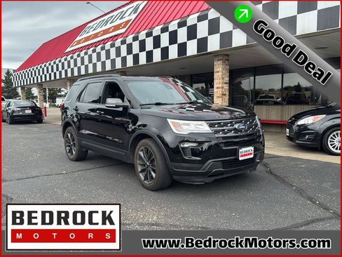 Used 2018 Ford Explorer XLT w/ Equipment Group 202A AWD/4WD image 1
