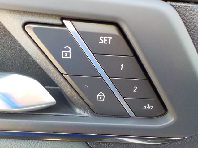 New 2027 GMC Terrain AT4 w/ Convenience Package III AWD/4WD image 12