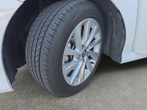 Used 2023 Toyota Camry LE FWD image 29