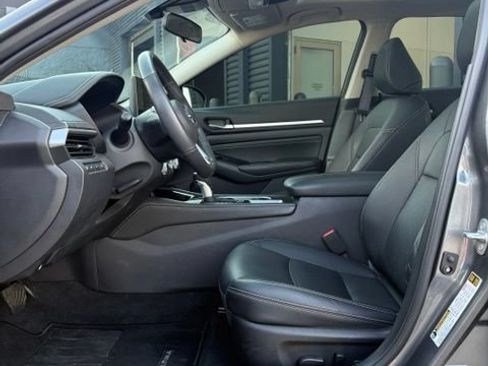 Used 2023 Nissan Altima 2.5 SL FWD image 5