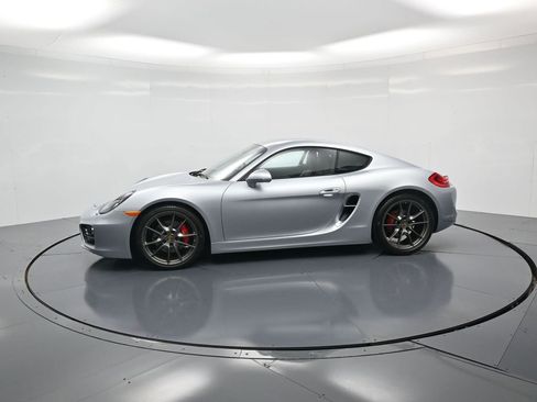 Used 2016 Porsche Cayman S RWD image 2
