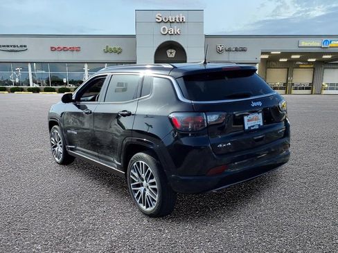 Used 2023 Jeep Compass Limited w/ Elite Group AWD/4WD image 3