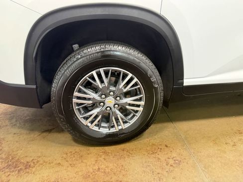 Used 2026 Chevrolet Traverse LT AWD/4WD image 88