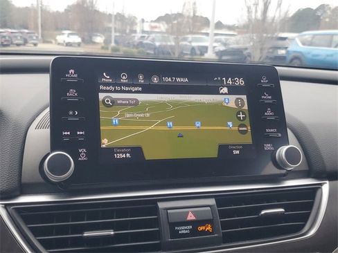 Used 2019 Honda Accord Touring image 23