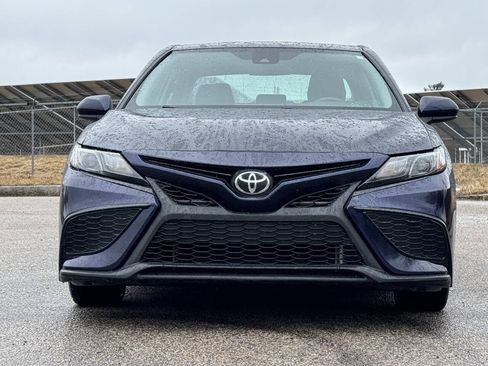 Used 2021 Toyota Camry SE FWD image 8
