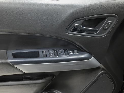 Used 2020 Chevrolet Colorado LT AWD/4WD image 13