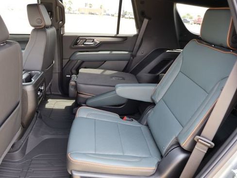 New 2026 GMC Yukon AT4 w/ AT4 Premium Package AWD/4WD image 15