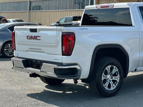 Used 2024 GMC Sierra 1500 SLT w/ SLT Premium Package AWD/4WD image 40