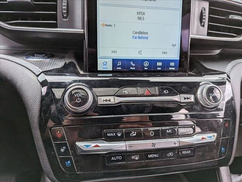 Used 2022 Ford Explorer ST w/ Equipment Group 401A AWD/4WD image 11