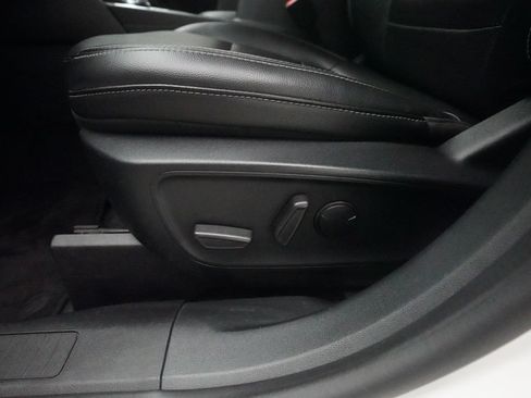 Used 2021 Ford Escape Titanium AWD/4WD image 29