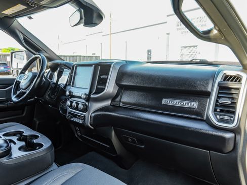 Used 2023 RAM 2500 Big Horn w/ Level 1 Equipment Group image 9