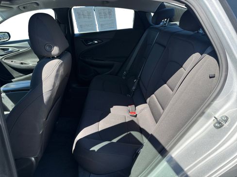 Used 2022 Chevrolet Malibu LT image 16