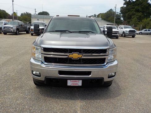 Used 2013 Chevrolet Silverado 2500 LT w/ Custom Sport Truck Package RWD image 9