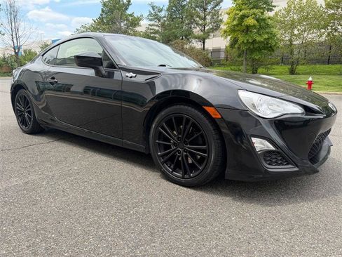 Used 2016 Scion FR-S RWD image 19