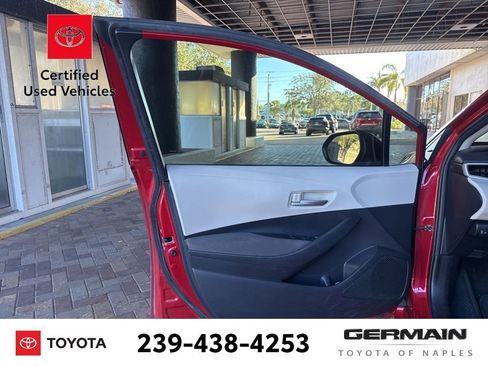 Used 2020 Toyota Corolla LE image 17