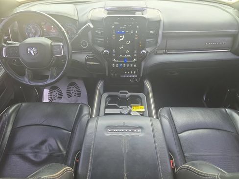 Used 2020 RAM 2500 Limited w/ Black Appearance Package AWD/4WD image 9