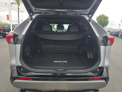 Used 2023 Toyota RAV4 XSE AWD/4WD image 16
