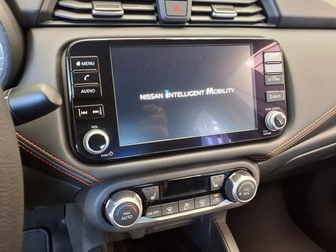 New 2025 Nissan Versa SR w/ Trunk Package image 14